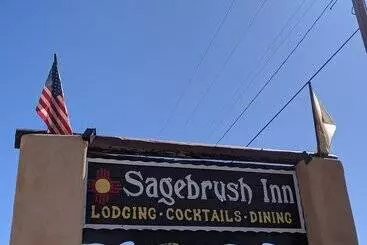 فندق Sagebrush Inn & Suites