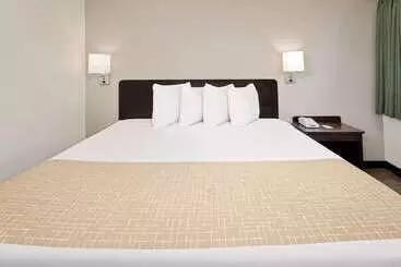 Мотель Travelodge By Wyndham College Park