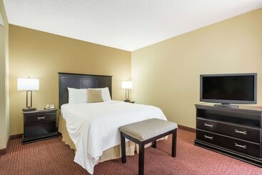 اقامتگاه Hawthorn Extended Stay By Wyndham Dayton