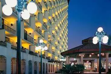 בית מלון כפרי Hilton Palacio Del Rio