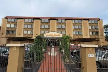 Seville Plaza Hotel, Trademark Collection By Wyndham