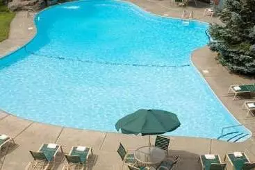 Отель The Chateau Resort