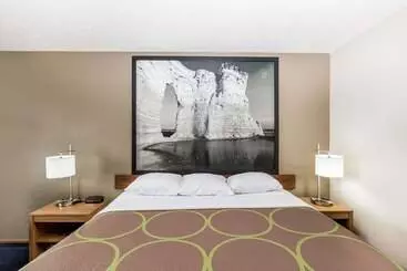 汽车旅馆  Super 8 By Wyndham Hays Ks