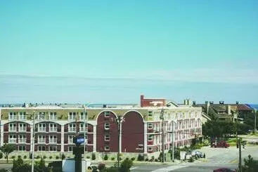 Gold Leaf Hotel Of Dewey