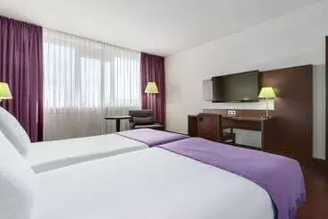 Отель NH Maastricht