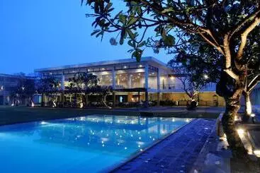 فندق Pegasus Reef   A Beach Resort In Colombo