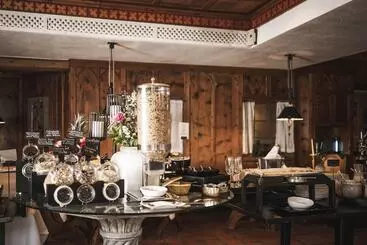 ホテル Strasserwirt   Ansitz Zu Tirol