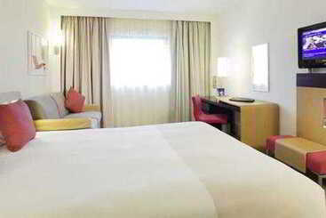 Novotel Lens Noyelles