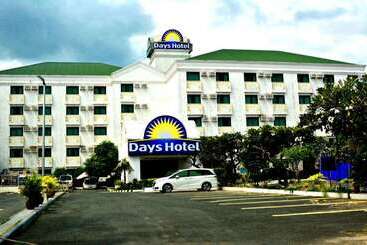 Days Hotel Batangas
