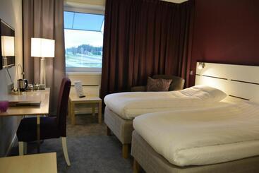 هتل L Entré Norr