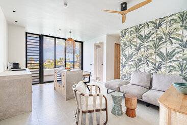 Van Der Valk Plaza Beach & Dive Resort Bonaire