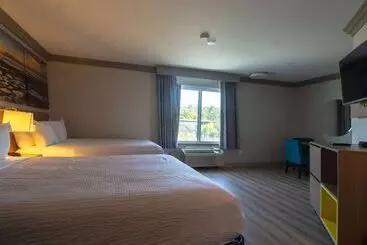 Отель Days Inn By Wyndham Carlsbad