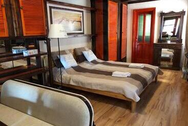 בית מלון כפרי Barbizon