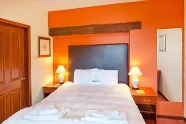 Hunters Hall Inn By Greene King Inns