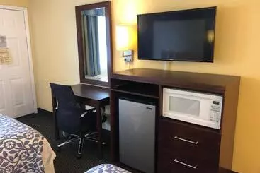 هتل Days Inn By Wyndham Bradenton I75