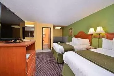 酒店 Quality Inn & Suites Grinnell Near University
