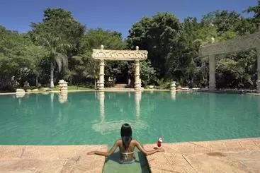 Курорт The Sun City Hotel