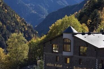 هتل Abba Xalet Suites