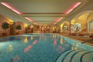 فندق Wellness & Genuss Resort Engel Obertal