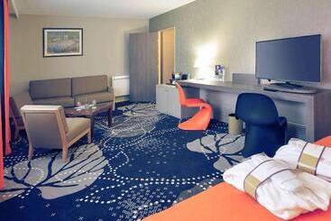 هتل Hôtel Mercure Rouen Centre Champdemars