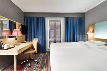 هتل Park Inn By Radisson Cardiff City Centre