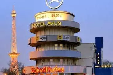 مُتل Und Rasthof Avus