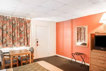 فندق Econo Lodge