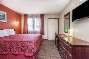 هتل Red Carpet Inn Elkton