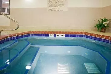 هتل Holiday Inn Express & Suites Yankton, An Ihg