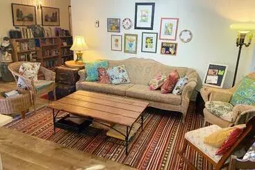 בית מלון כפרי Wisteria Guest House