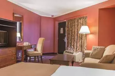汽车旅馆  Rodeway Inn King William