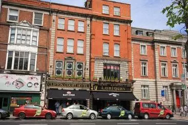 בית מלון כפרי Clifton Court