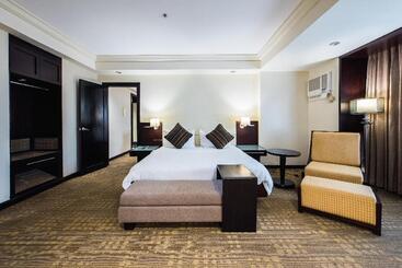 L Fisher Hotel Bacolod