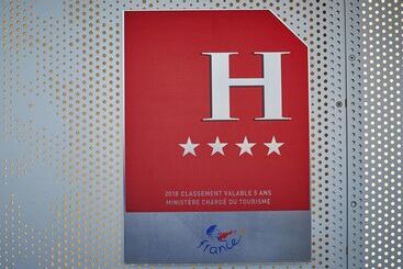 هتل Campanile Le Bourget – Airport