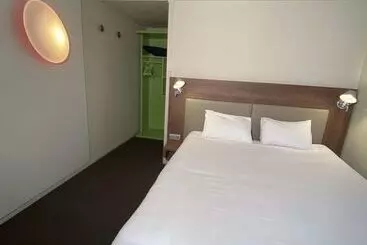 هتل Campanile Nantes ~ Rezé Aéroport