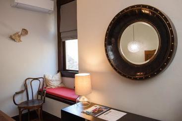 住宿加早餐  Marshall House Inn