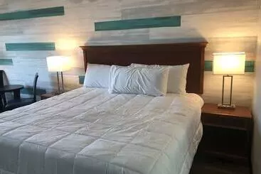 בית מלון כפרי Gazebo Inn Oceanfront