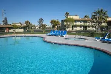 Town House Motel
