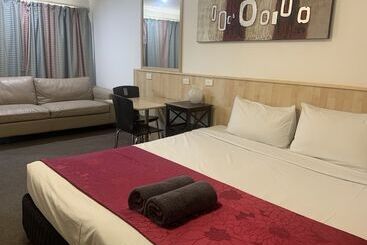 فندق Countryman Motor Inn Cowra
