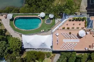 Mirage Hotel Newport