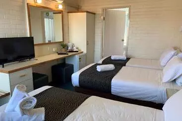 فندق Crest Motor Inn