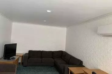 酒店 Swaggers Motor Inn