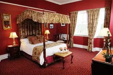 Отель Comlongon Castle