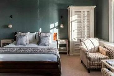 ホテル The White Lion