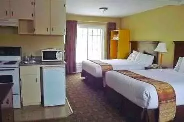 Отель Canadas Best Value Inn & Suites Charlottetown