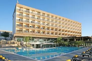 Hotel Crowne Plaza Limassol, An Ihg