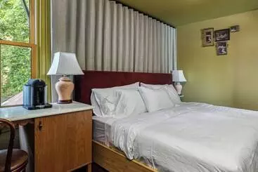 호텔 Trinity House Inn