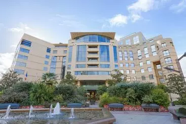 Отель Occidental Paris Levallois