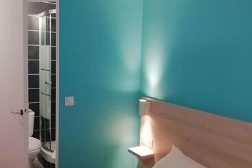 בית מלון כפרי Kyriad Direct Dreux