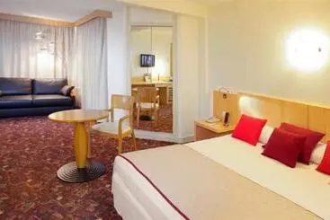 هتل Mercure Tours Sud